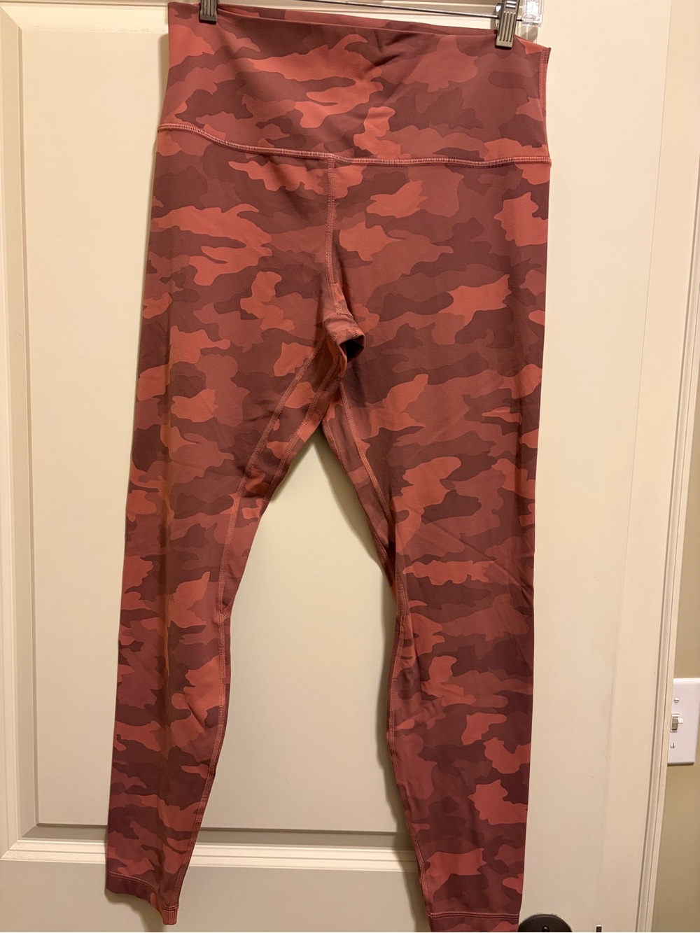 Lululemon Align High-Waist Leggings pink camo